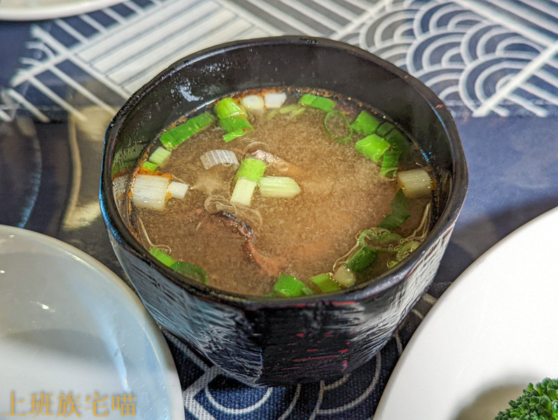 【花蓮吉安】Masa go らくらく和食屋｜美味多汁和牛漢堡排與新鮮生蠔｜居酒屋｜日本料理