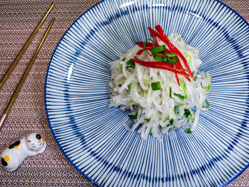 【食譜】蔥油拌蘿蔔絲｜5步驟極簡小菜食譜，家常涼拌蘿蔔料理