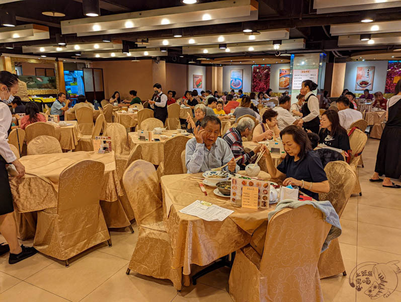 【台北萬華】港九香滿樓｜西門町極推的港式飲茶老店，蝦仁腸粉、廣式炒麵一定要吃